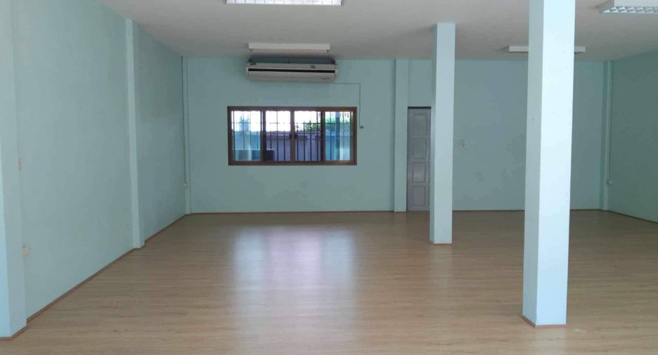 For rent office in Mueang Lamphun, Lamphun