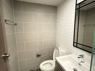 For sale 1 bed condo in Pathum Wan, Bangkok