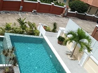 For sale 5 Beds villa in Pran Buri, Prachuap Khiri Khan