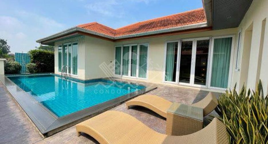 For rent 4 Beds condo in East Pattaya, Pattaya