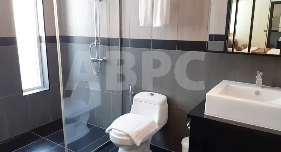 For rent and for sale 4 bedrooms house in Bang Lamung, Chonburi
