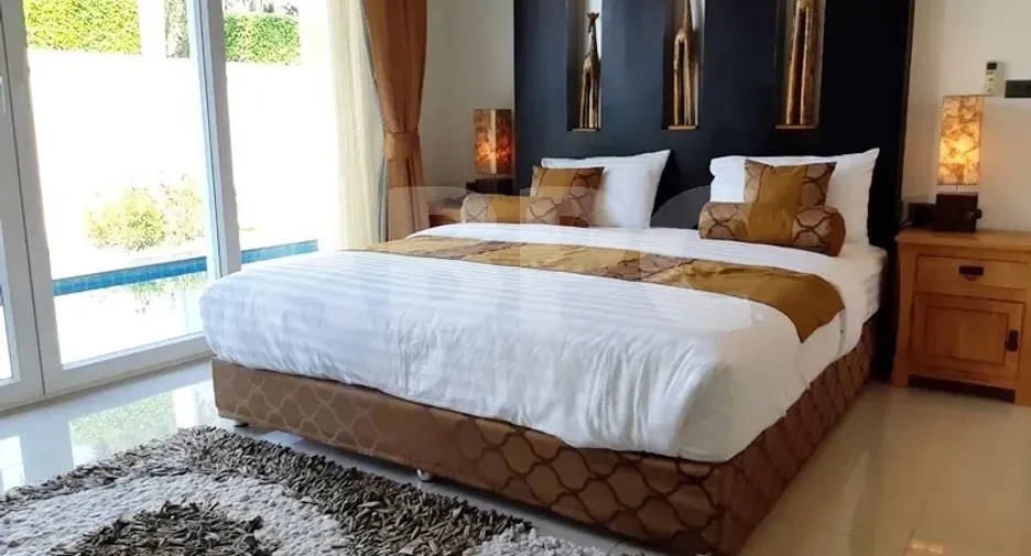 For rent and for sale 4 bedrooms house in Bang Lamung, Chonburi