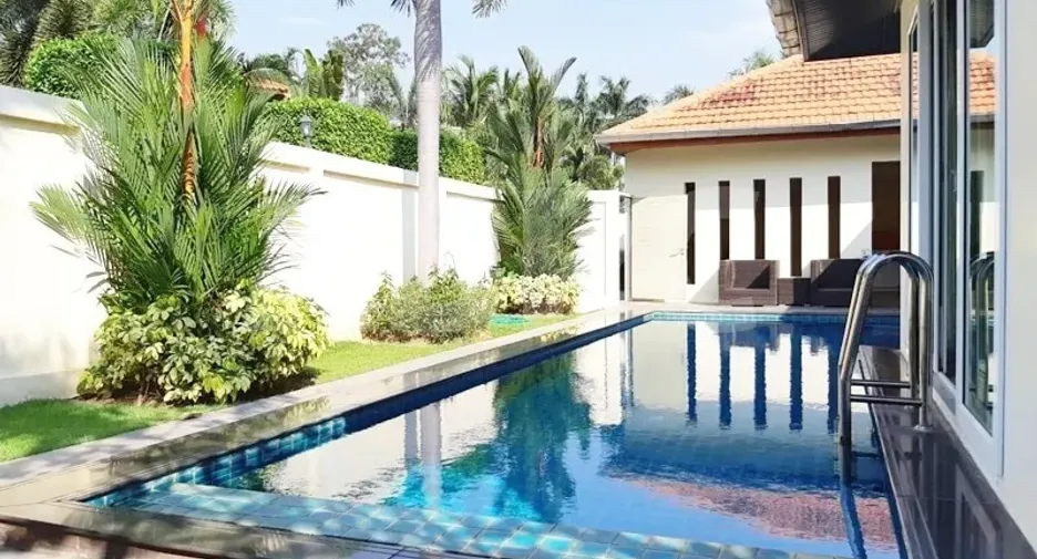For rent and for sale 4 bedrooms house in Bang Lamung, Chonburi