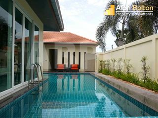 À louer et à vendre 4 chambres maison à Bang Lamung, Chonburi