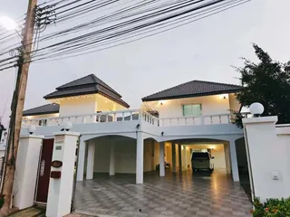 For sale 9 Beds house in East Pattaya, Pattaya