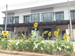 For sale 3 bed townhouse in Mueang Sisaket, Sisaket