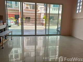 For sale 6 Beds townhouse in Bang Khae, Bangkok