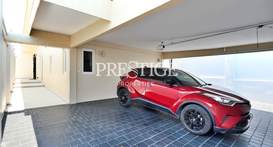 Haus zum Kauf mit 6 Zimmer in Bang Lamung, Chonburi