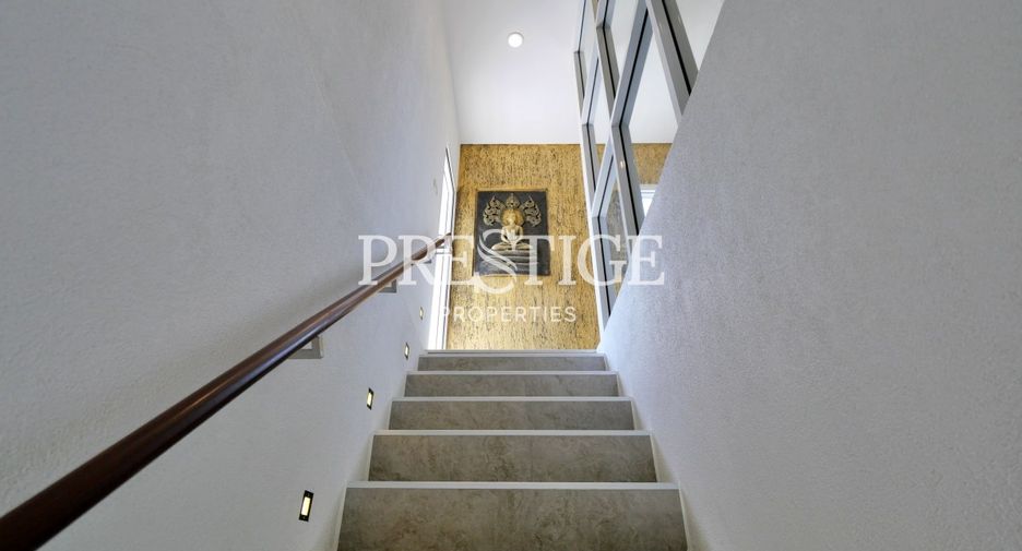 Haus zum Kauf mit 6 Zimmer in Bang Lamung, Chonburi