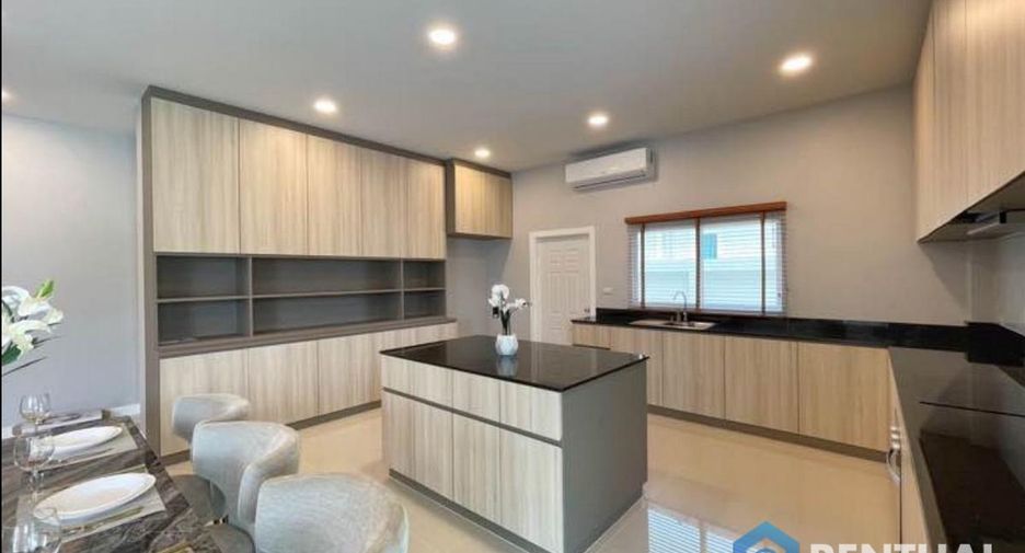 For sale 3 bedrooms house in East Pattaya, Pattaya