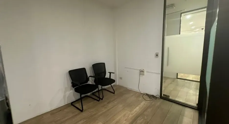 For rent office in Phra Khanong, Bangkok