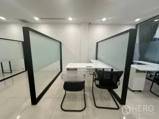 For rent office in Phra Khanong, Bangkok