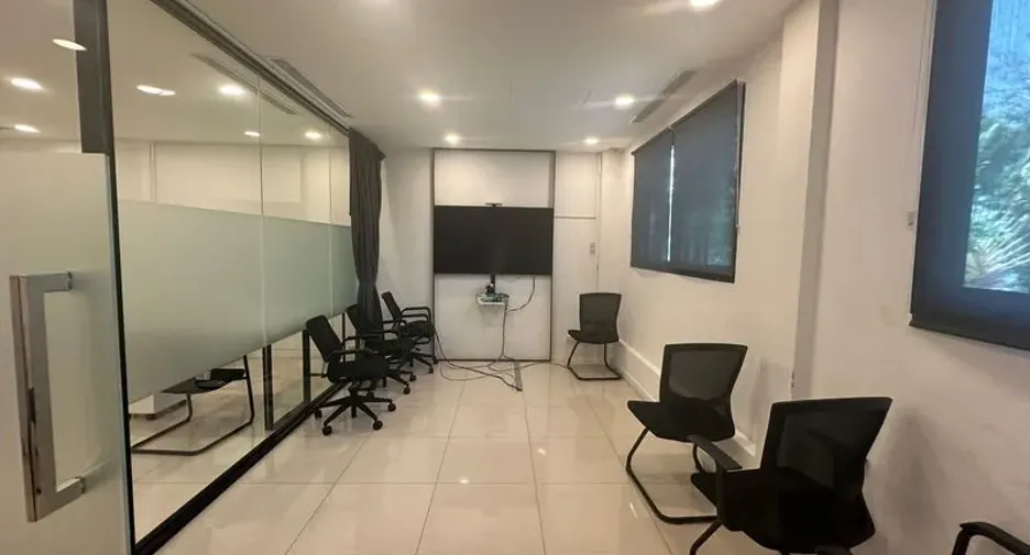 For rent office in Phra Khanong, Bangkok