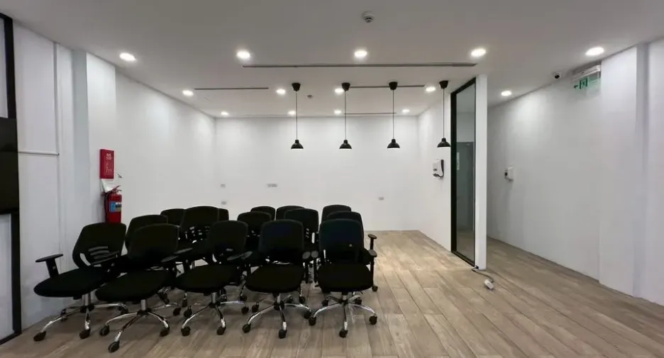 For rent office in Phra Khanong, Bangkok