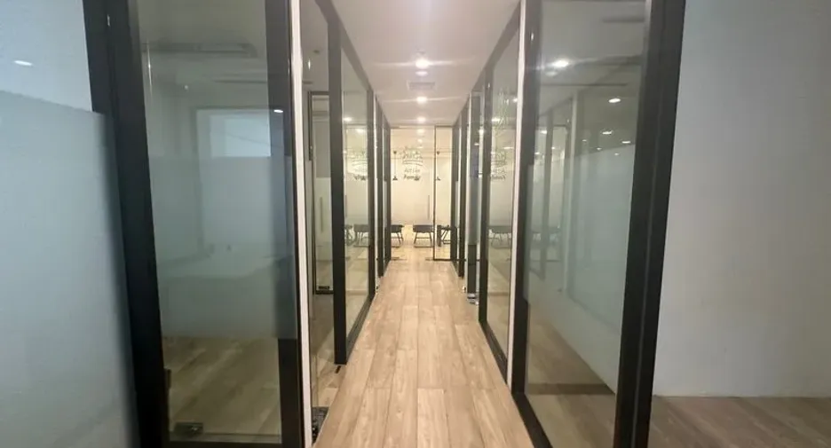 For rent office in Phra Khanong, Bangkok