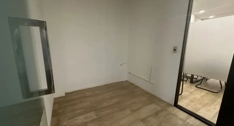 For rent office in Phra Khanong, Bangkok