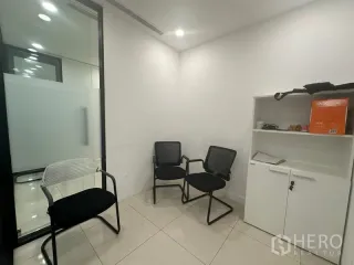 For rent office in Phra Khanong, Bangkok