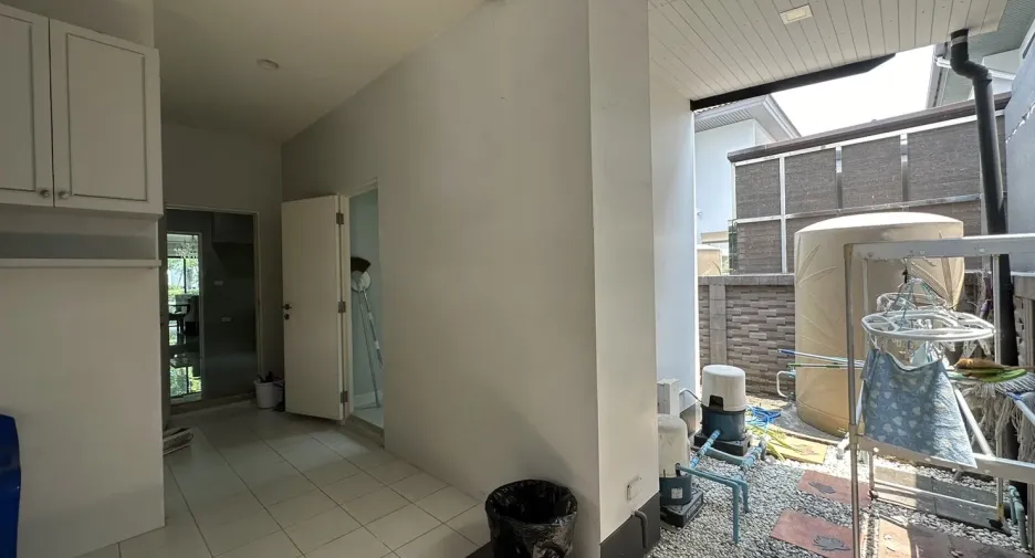 Casa en alquiler de 4 habitaciones en Lam Luk Ka, Pathum Thani