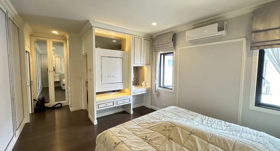 Casa en alquiler de 4 habitaciones en Lam Luk Ka, Pathum Thani