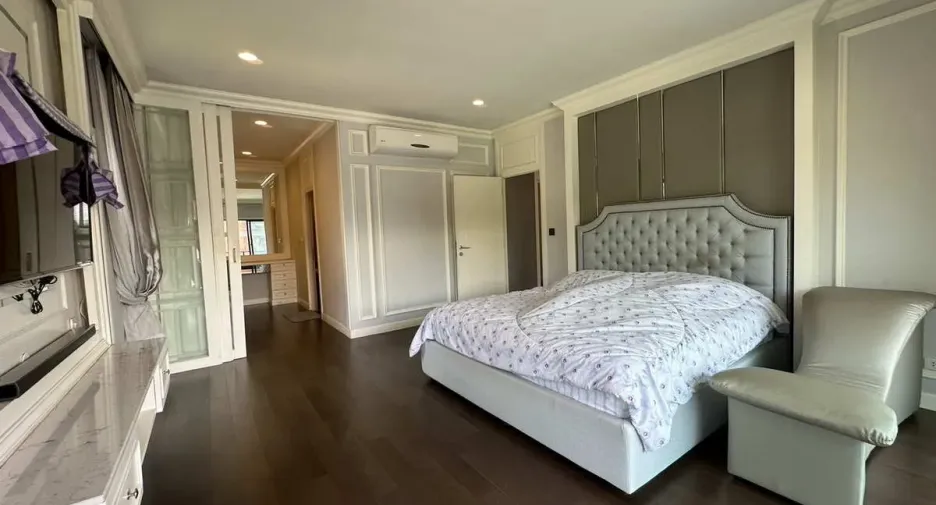 Casa en alquiler de 4 habitaciones en Lam Luk Ka, Pathum Thani