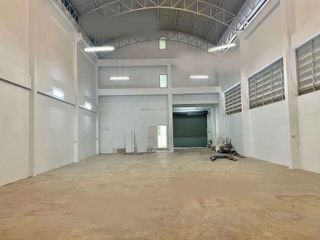 For rent warehouse in Bang Bua Thong, Nonthaburi