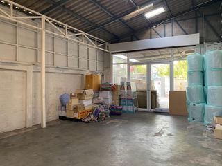 For rent warehouse in Din Daeng, Bangkok