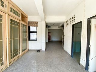 For sale 6 bed townhouse in Din Daeng, Bangkok
