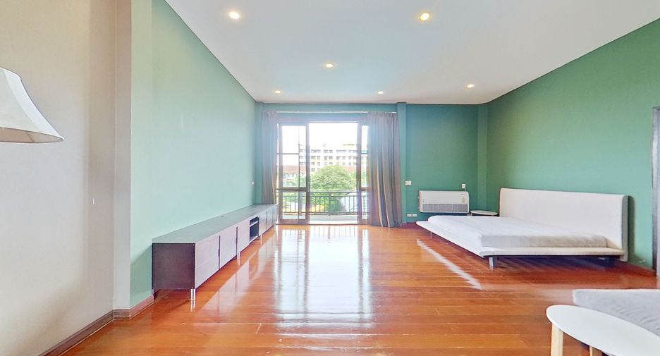 For sale 5 bed villa in Prawet, Bangkok