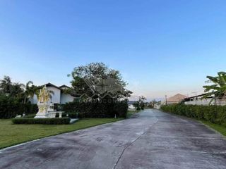 For sale 5 bed land in East Pattaya, Pattaya