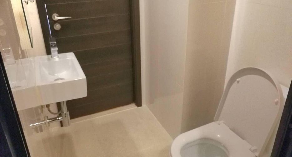 For rent 1 bed condo in Huai Khwang, Bangkok