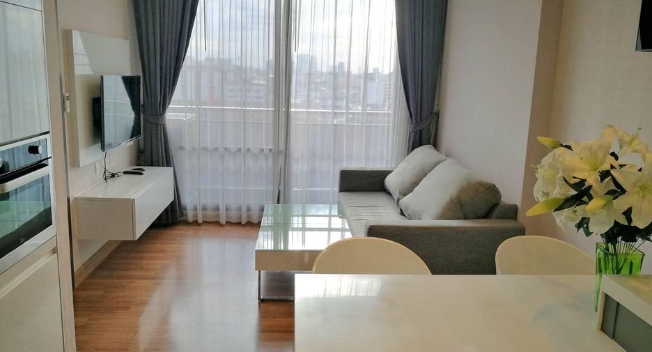 For rent 1 bed condo in Huai Khwang, Bangkok