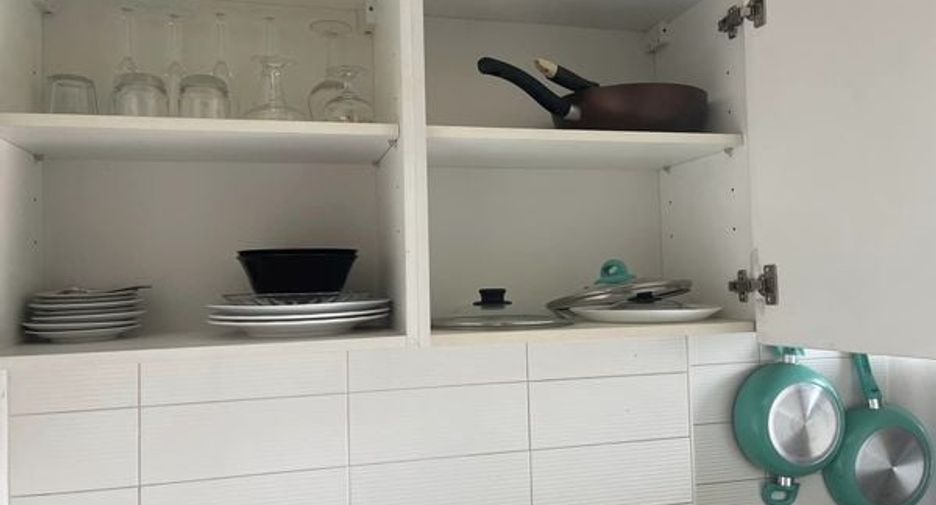 For rent 2 bed condo in Huai Khwang, Bangkok