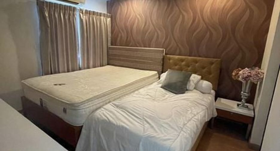 For rent 2 bed condo in Huai Khwang, Bangkok