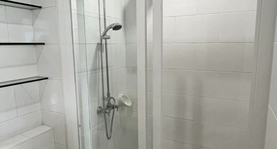 For rent studio condo in Huai Khwang, Bangkok