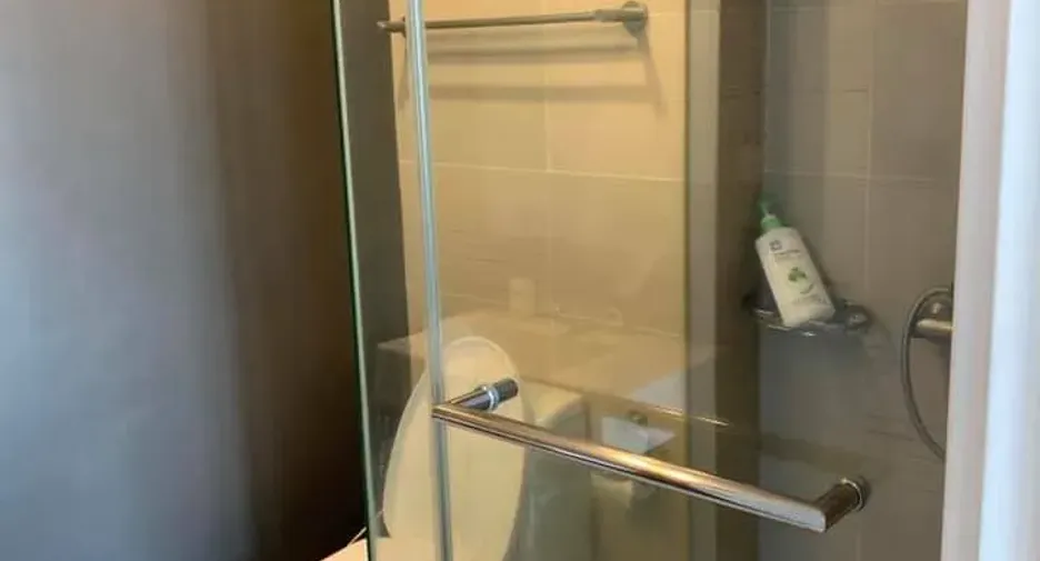 For rent studio condo in Phaya Thai, Bangkok