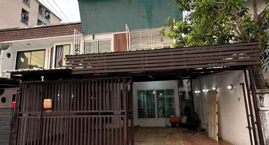 For sale 2 Beds house in Din Daeng, Bangkok