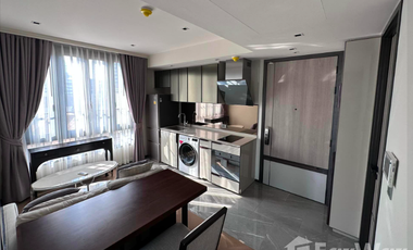 For sale 2 bed condo in Watthana, Bangkok