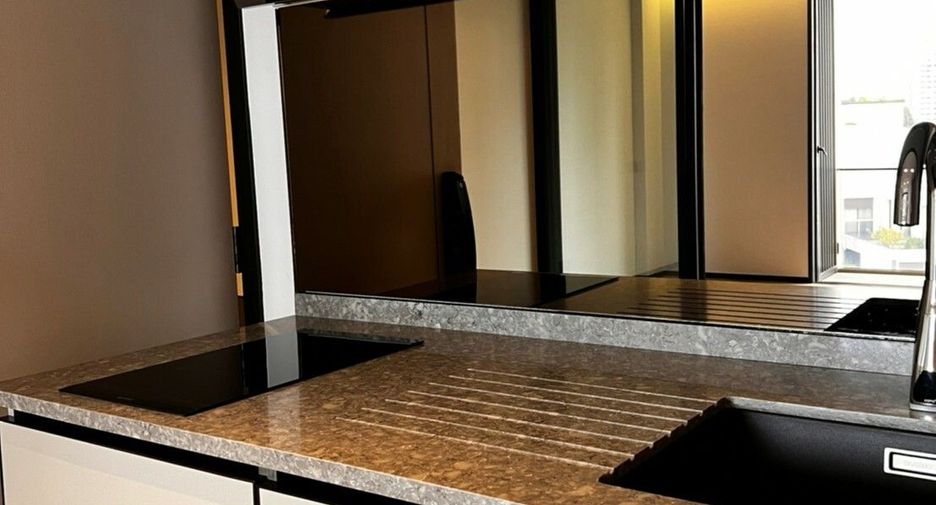 For sale 1 bed condo in Watthana, Bangkok