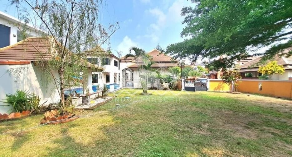 For sale 7 bed villa in East Pattaya, Pattaya