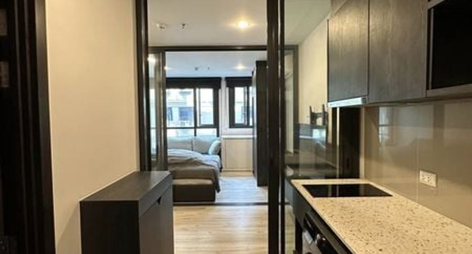 For sale 1 bed condo in Huai Khwang, Bangkok