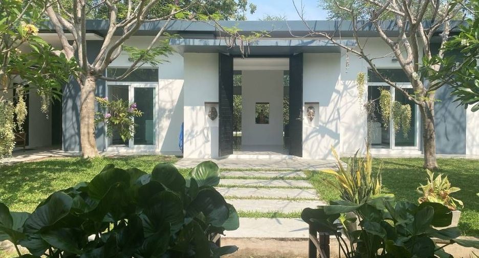 For sale 4 Beds house in Cha Am, Phetchaburi