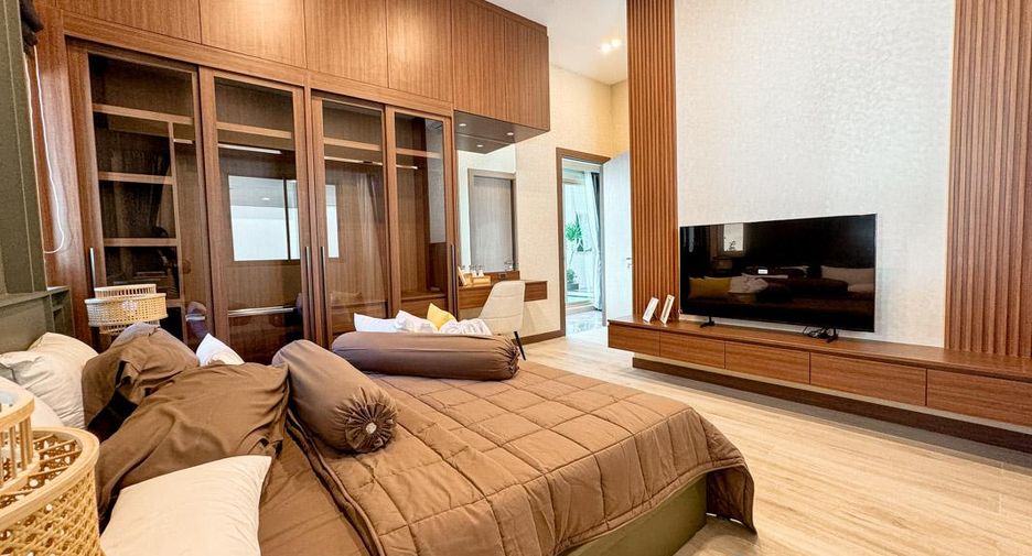 For sale 4 bedrooms villa in Bang Lamung, Chonburi