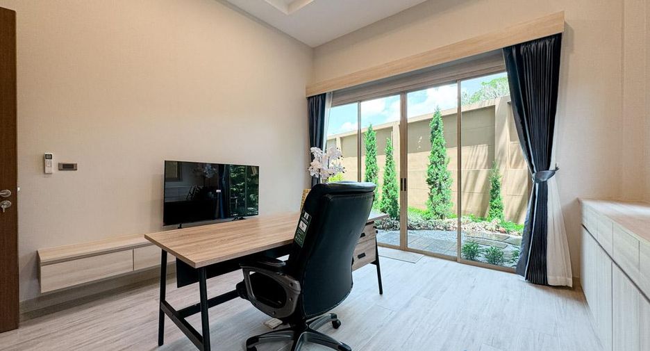 For sale 4 bedrooms villa in Bang Lamung, Chonburi