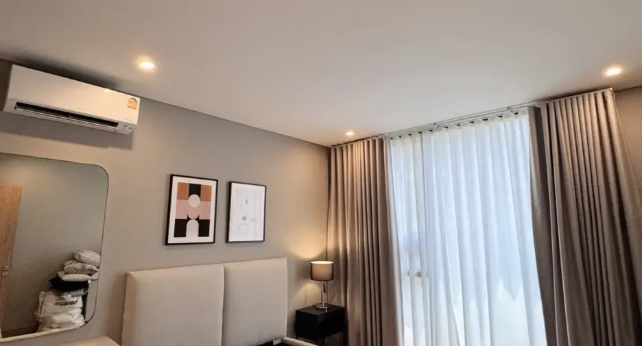 For rent 4 bedrooms house in Yan Nawa, Bangkok