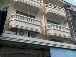 For sale 5 Beds townhouse in Mueang Nakhon Pathom, Nakhon Pathom