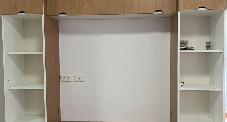 For rent 2 Beds condo in Bangkok Yai, Bangkok