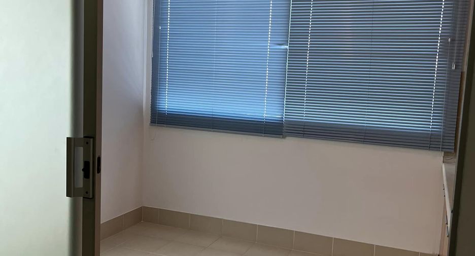 For rent 2 Beds condo in Bangkok Yai, Bangkok