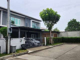 For sale 4 Beds house in Phasi Charoen, Bangkok