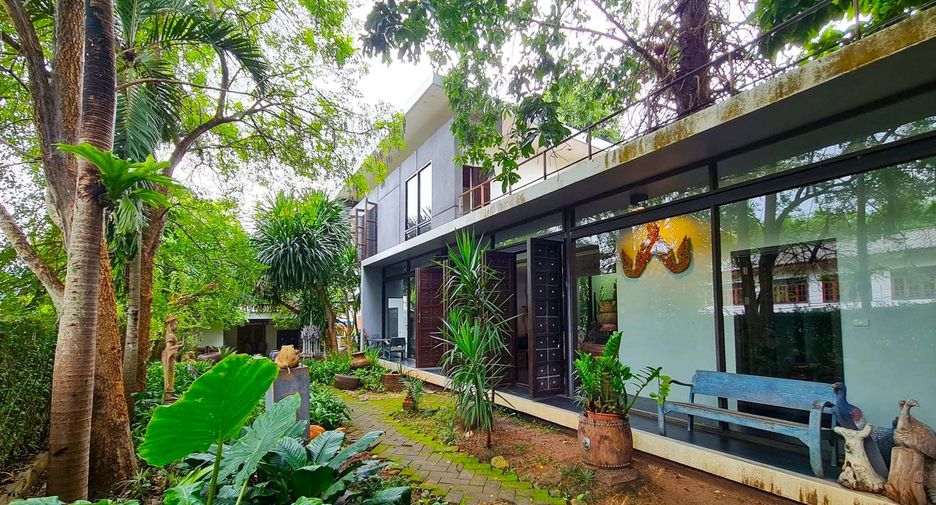 For sale 2 bedrooms retail Space in Mae Rim, Chiang Mai