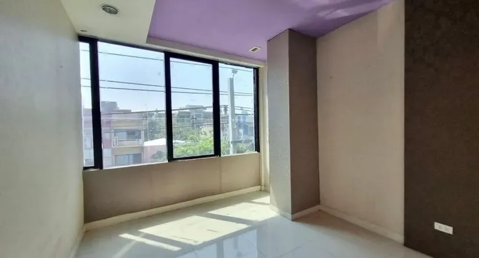 Gewerbefläche zur Miete in Watthana, Bangkok